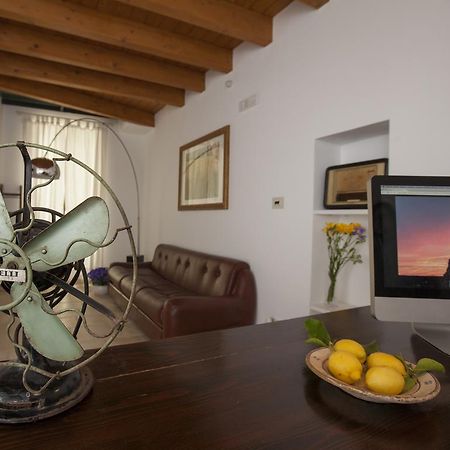 Dimora Nonna Rosa Bed & Breakfast กอนแวร์ซาโน ภายนอก รูปภาพ